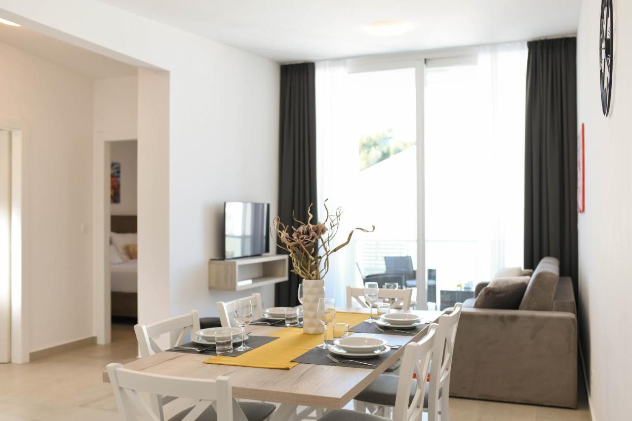 A&V Residence Novigrad Istria Eksteriør billede