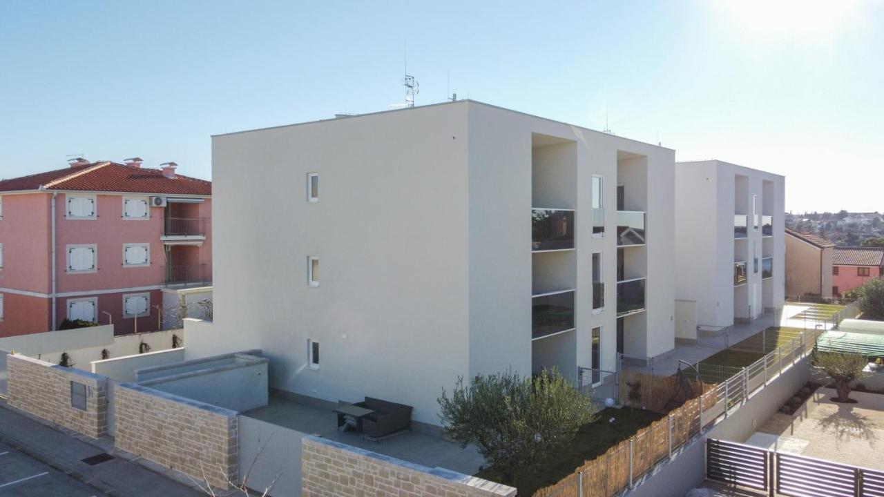 A&V Residence Novigrad Istria Eksteriør billede