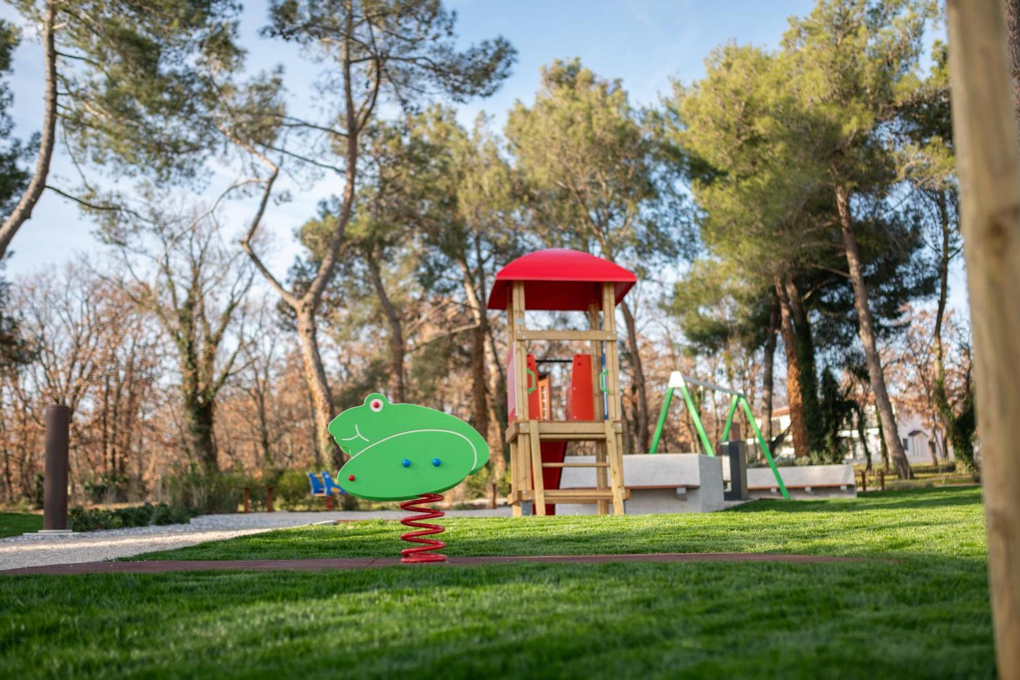 A&V Residence Novigrad Istria Eksteriør billede
